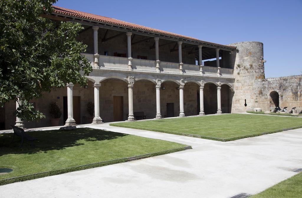 Parador Castillo de Monterrey Exterior foto